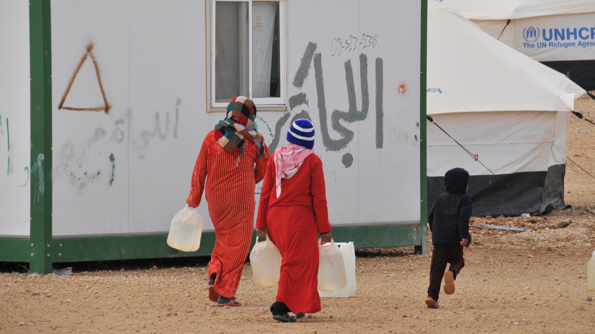 Réfugiées syriennes dans le camp de Zaatari, au nord de la Jordanie (Photo Maurice Page 2014)