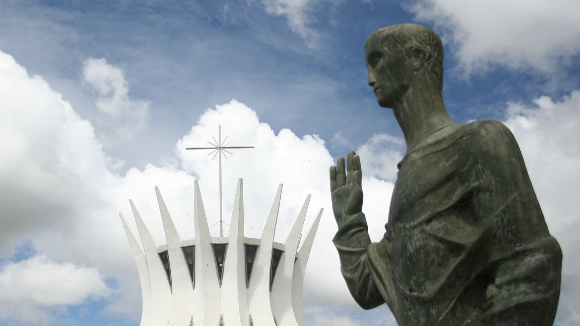 La cathédrale de Brasilia (Photo: Roberto Lima Jr./Flickr/CC BY-NC-ND 2.0)