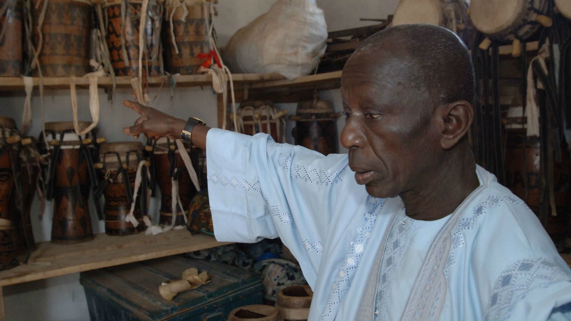 Le percussionniste sénégalais Doudou Ndiaye Rose est mort le 19 août 2015 (Photo: Keystone)