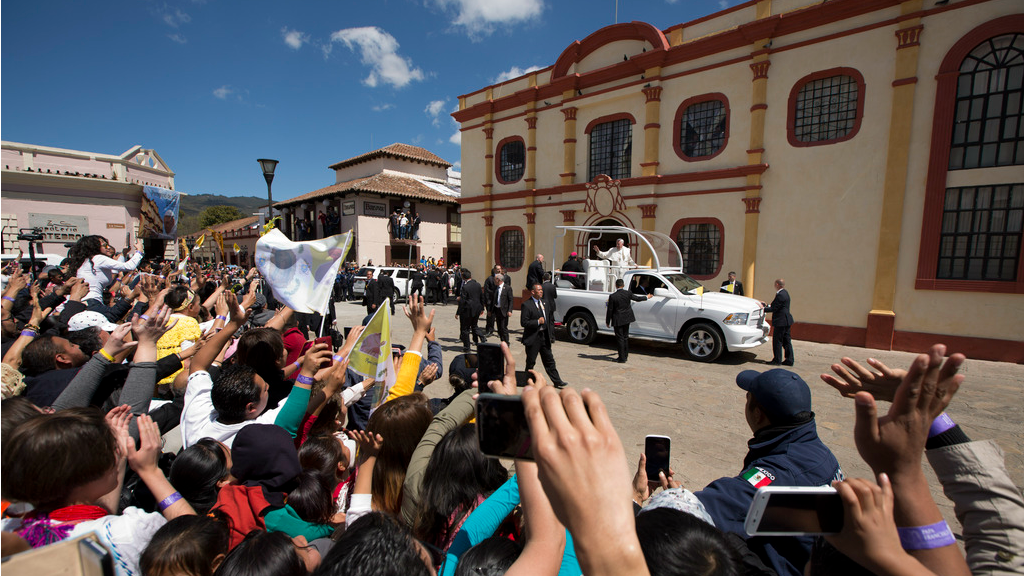 Le pape François a été accueilli chaleureusement au Chiapas (Photo:AP Moises Castillo/Keystone)