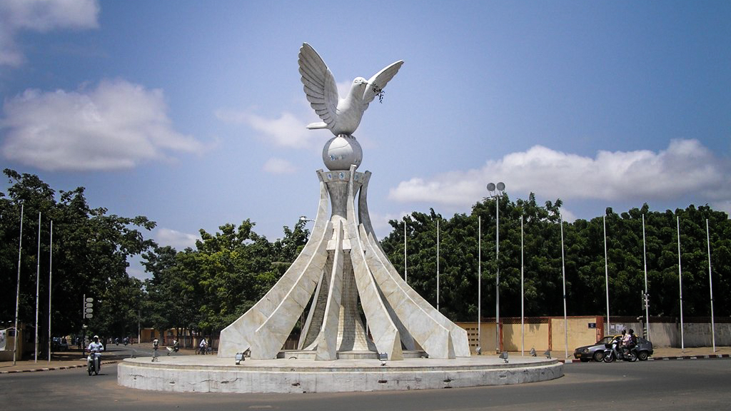 Le bûcher de la paix - République Togolaise