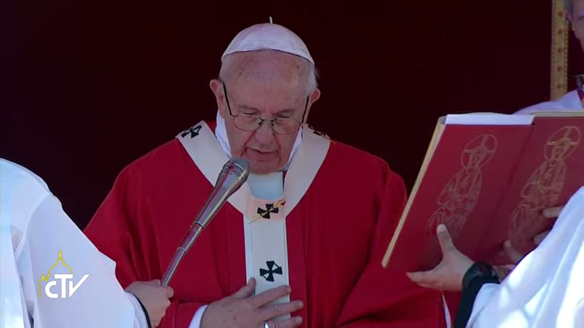 Le pape lors de l'angélus du dimanche des Rameaux (Photo: youtube/CTV)