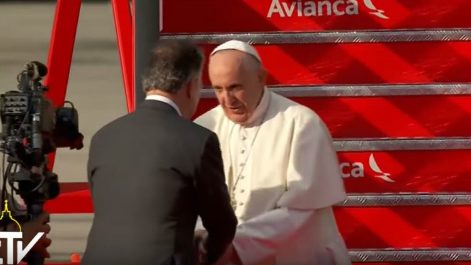 Le pape salue le président colombien Juan Manuel Santos (capture d'écran CTV)