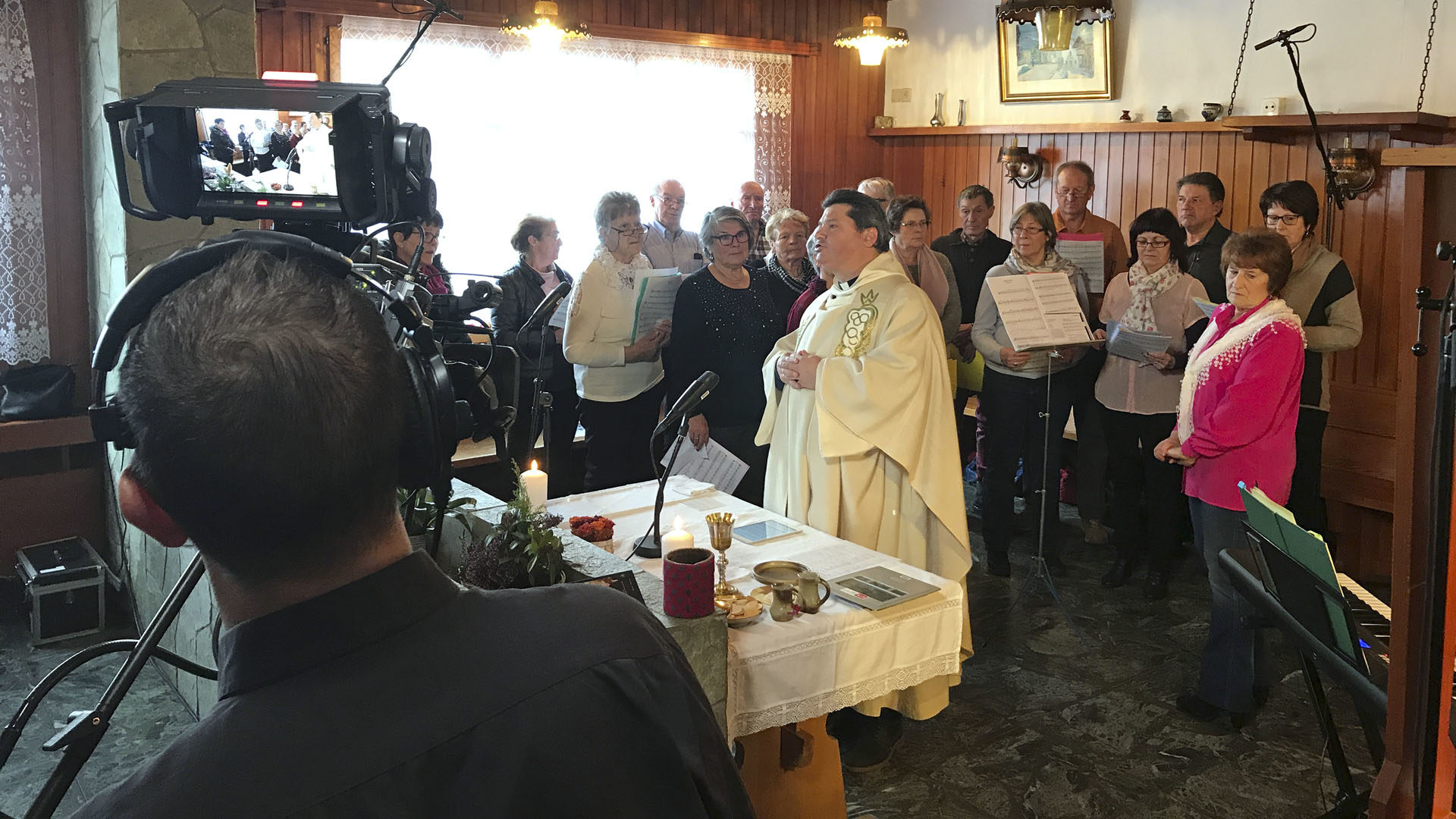 Col de Torrent (VS) le 7 janvier 2018. Messe de l'Epiphanie célébrée au café du col de Torrent. | © Fabien Hünenberger.