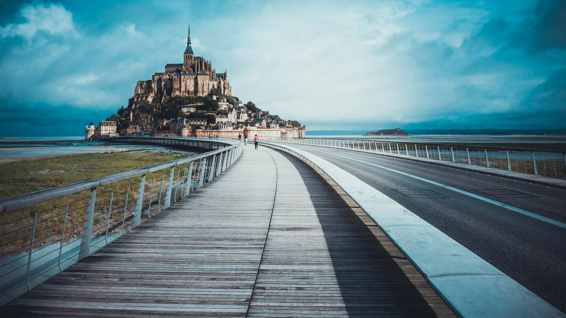 Depuis 1300 ans, le Mont Saint-Michel constitue un site de pèlerinage parmi les plus importants du monde occidental | © Pixabay