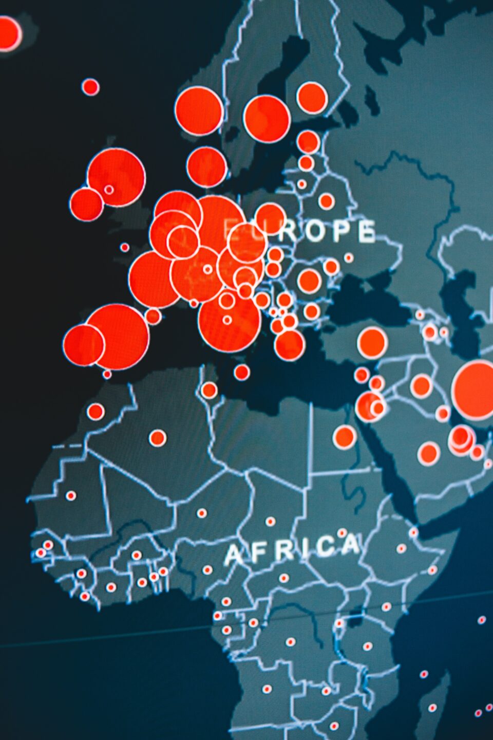 L'Europe est durement touchée par le coronavirus (Photo par Erik Mclean sur Unsplash)