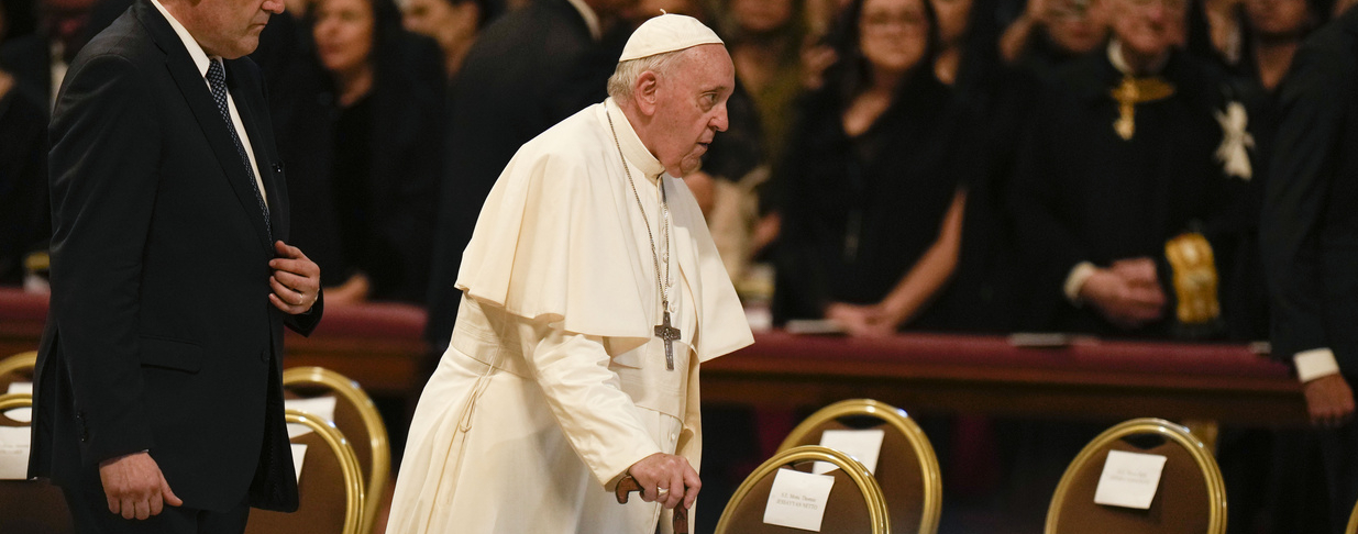 La mobilité du pape s'était améliorée ces derniers jours | Ici à la solennité des saints Pierre et Paul, le 29 juin 2022 © AP Photo/Alessandra Tarantino/Keystone