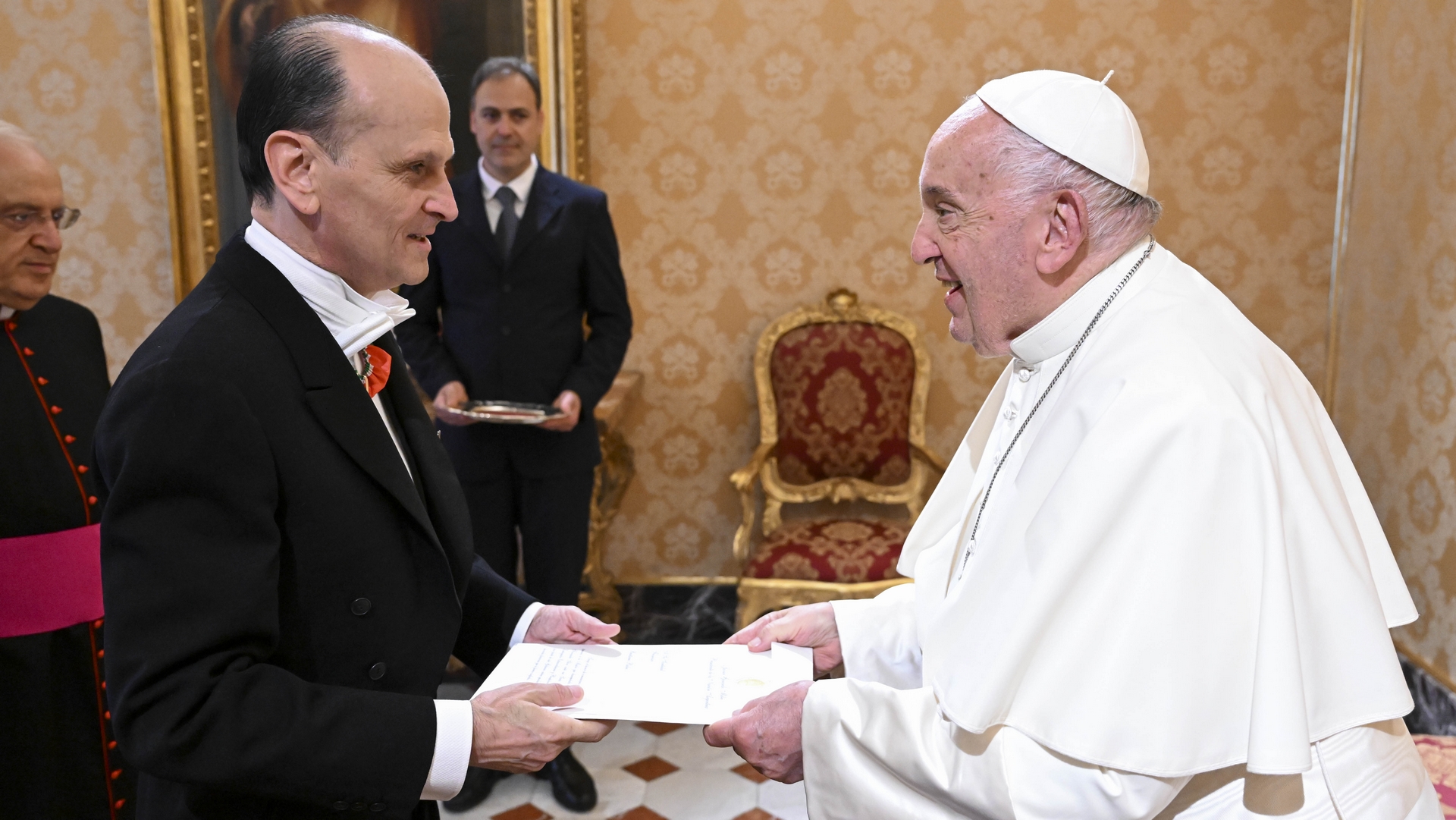 L'ambassadeur d'Argentine remet ses lettres de créances au pape François | © Vatican Media