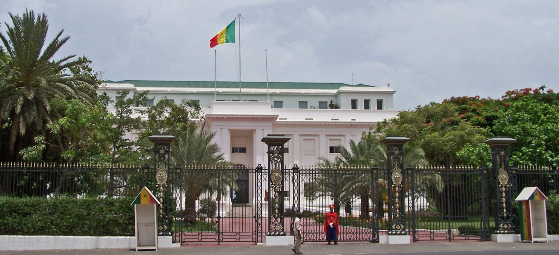 Le palais présidentiel de Dakar abritera-t-il prochainement une mosquée? | © Bess Sadler/Wikimedia Commons/CC BY-SA 2.0