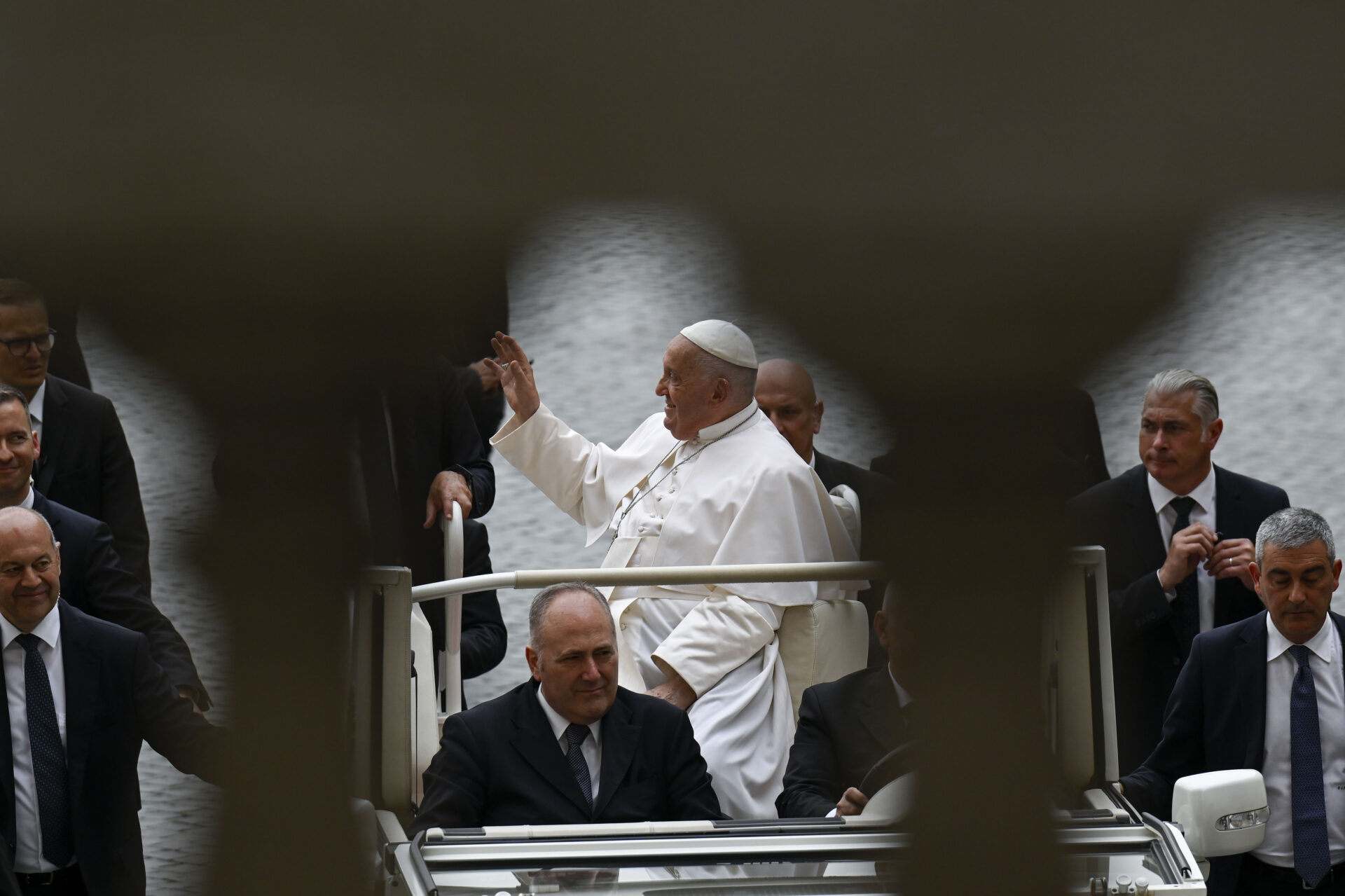 Le pape François se rend à l'audience générale du 19 juin 2024 | © Vatican medias