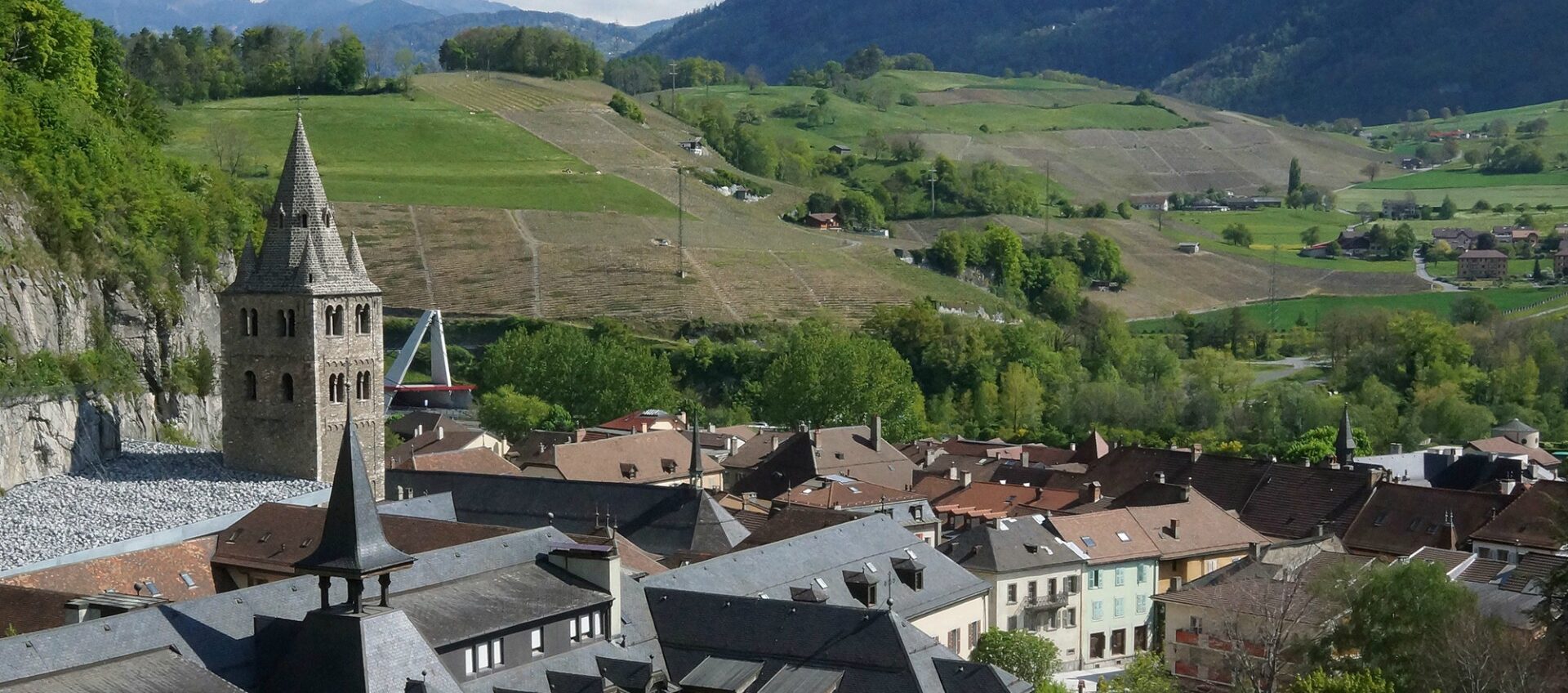 L'Abbaye de St-Maurice est en pleine tourmente après que plusieurs chanoines aient été accusés d'abus sexuels | www.abbaye-stmaurice.com