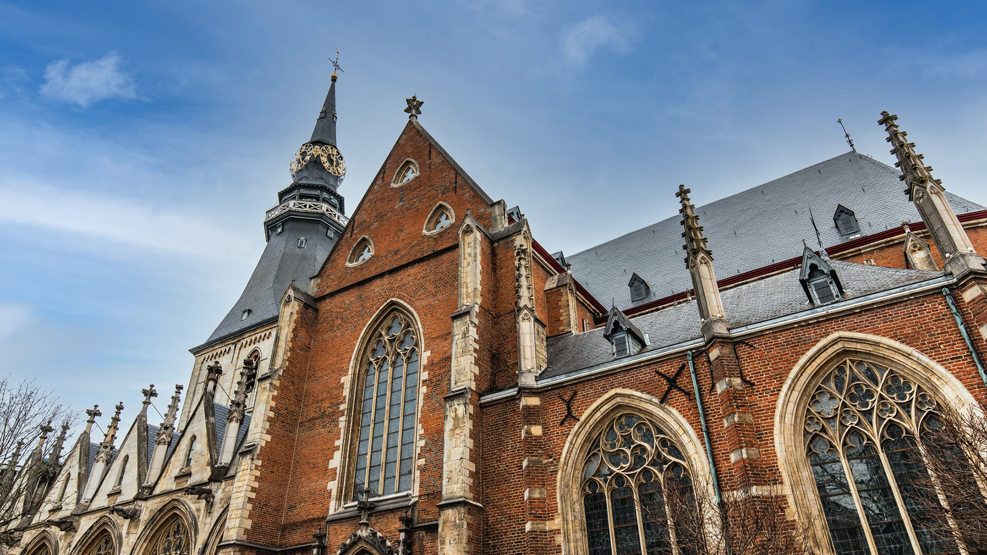 La cathédrale St-Quentin, à Hasselt (B), accueille la messe de l'Assomption 2024 en Eurovision. | © VRT