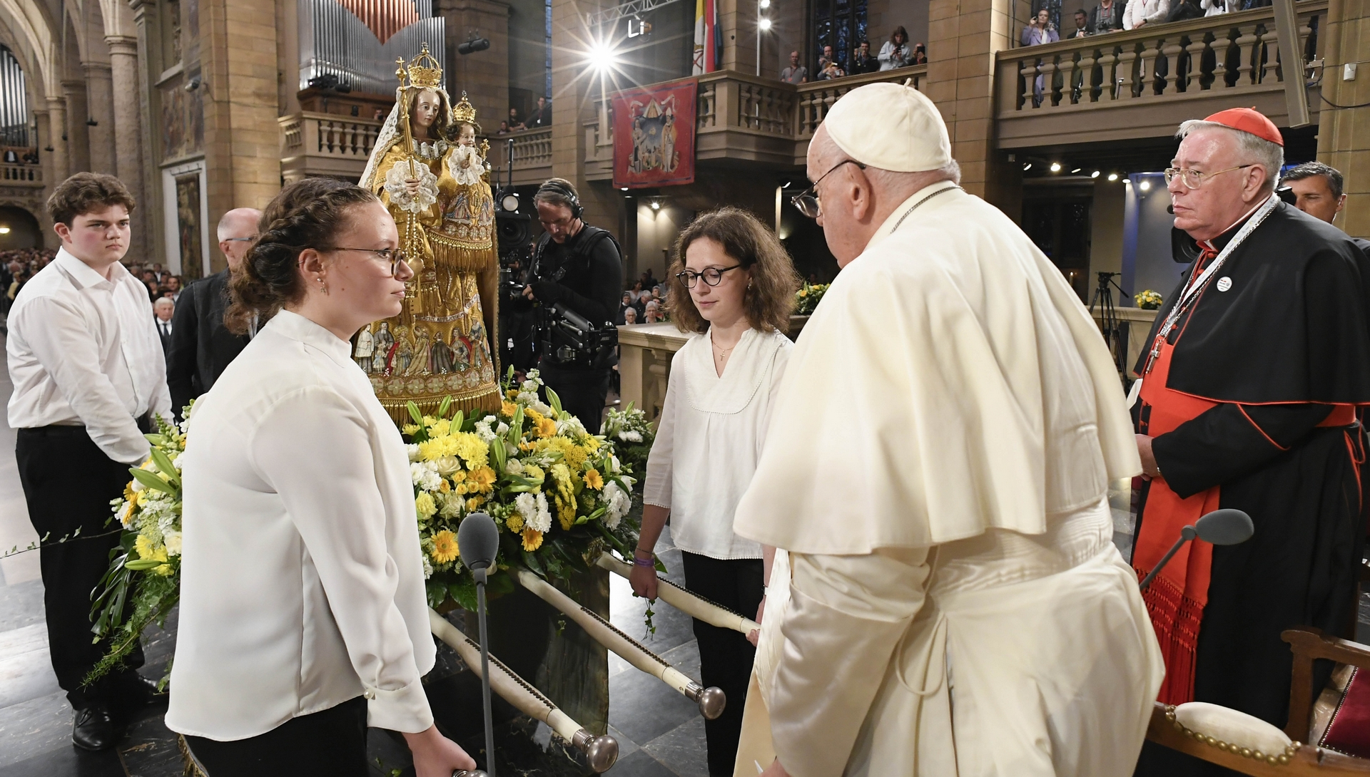 Le pape François devant Notre-Dame du Luxembourg | © Vatican Media