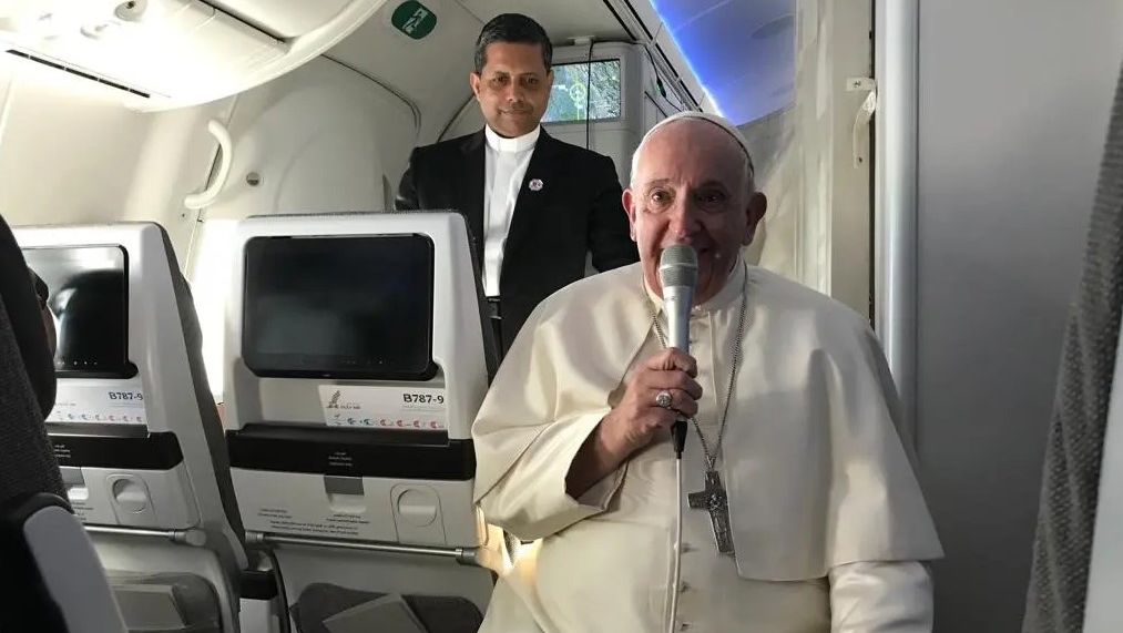 Conférence de presse du pape François en avion | © Hugues Lefèvre , I.MEDIA