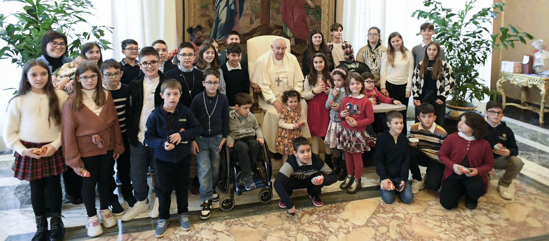 Le pape a invité les enfants à saisir l’occasion de Noël, pour retrouver l’émerveillement | © Vatican Media